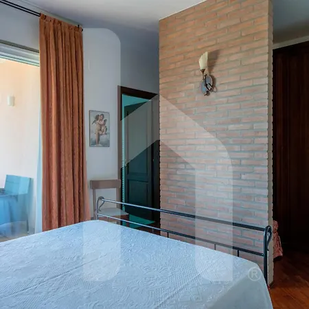 Homiday - Villino Dei Poeti Pineto