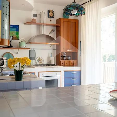 Homiday - Villino Dei Poeti * Pineto