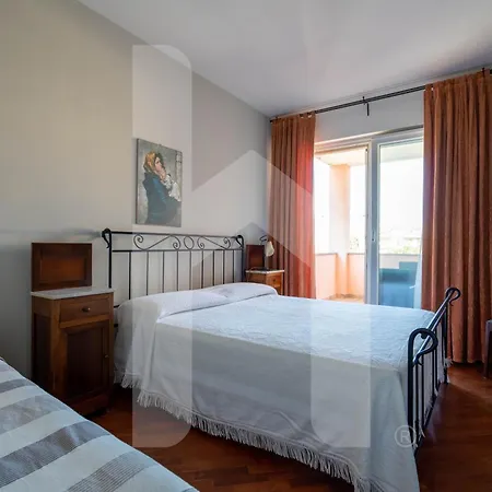 Homiday - Villino Dei Poeti * Pineto