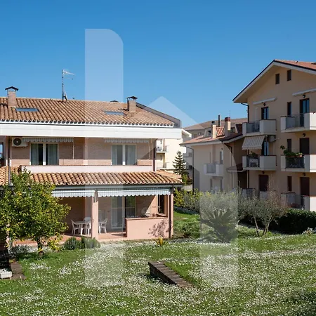 Homiday - Villino Dei Poeti * Pineto