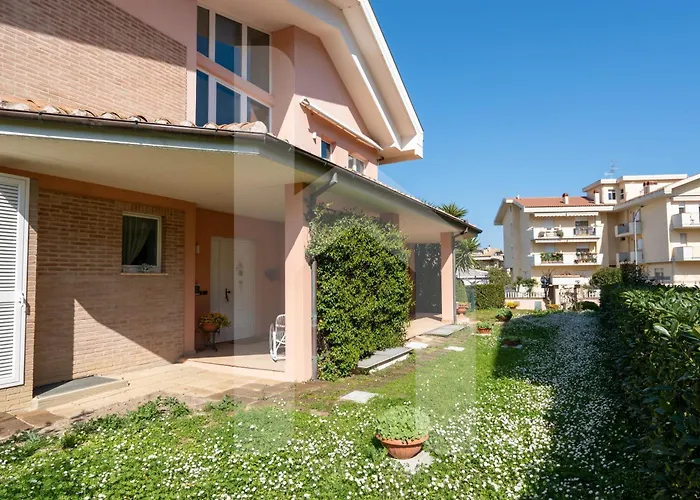 Homiday - Villino Dei Poeti * Pineto