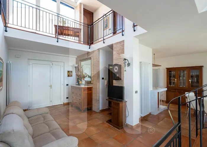 Apartamento Homiday - Villino Dei Poeti Pineto